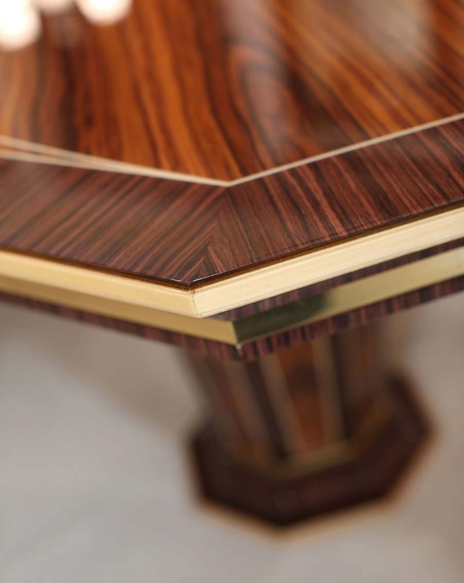 tavolo elegante di lusso in legno in stile contemporaneo