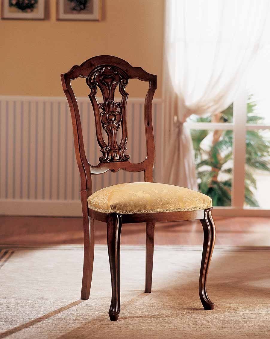 sedia elegante di lusso in legno in stile classico