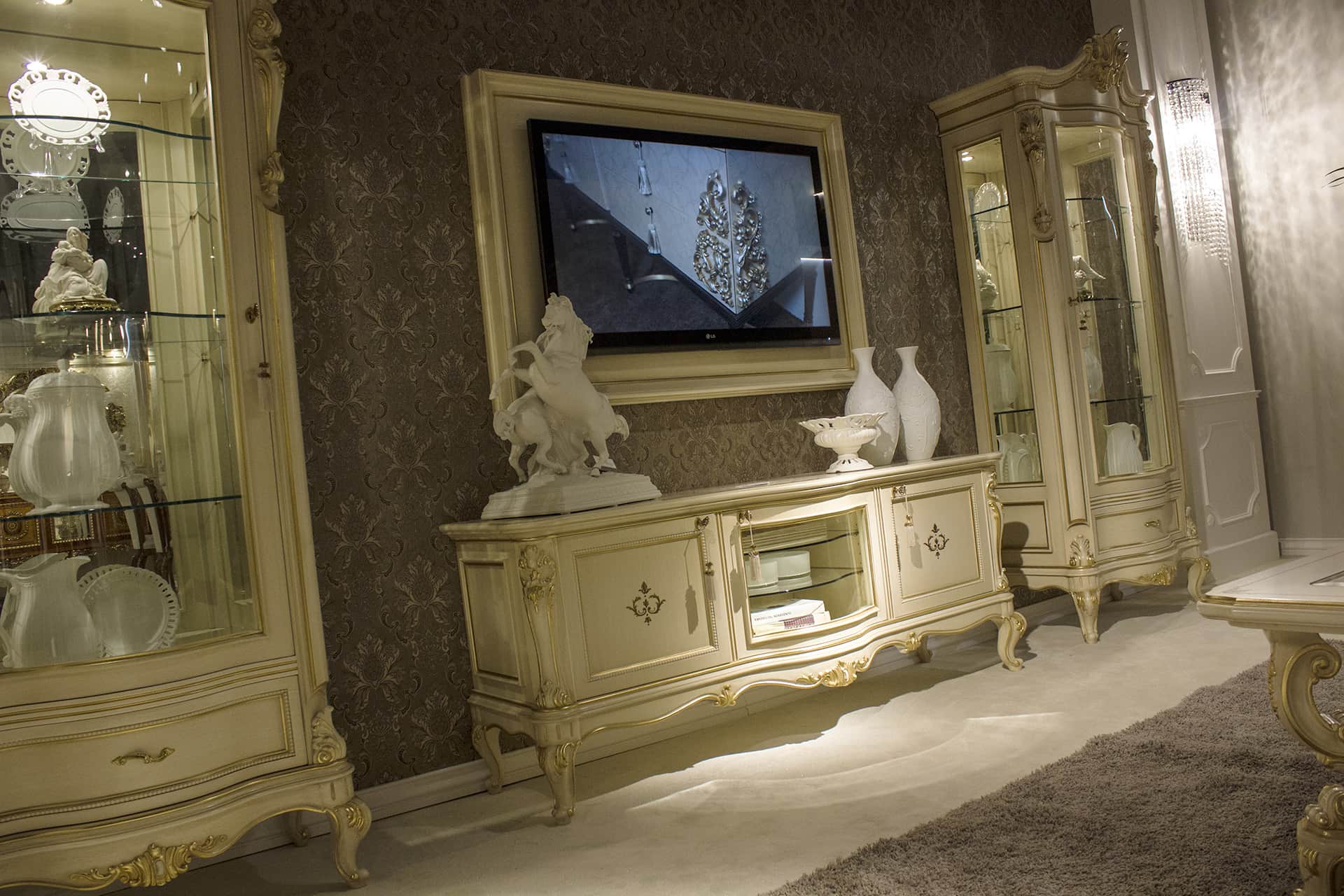 Italian Luxury Classic Interiors