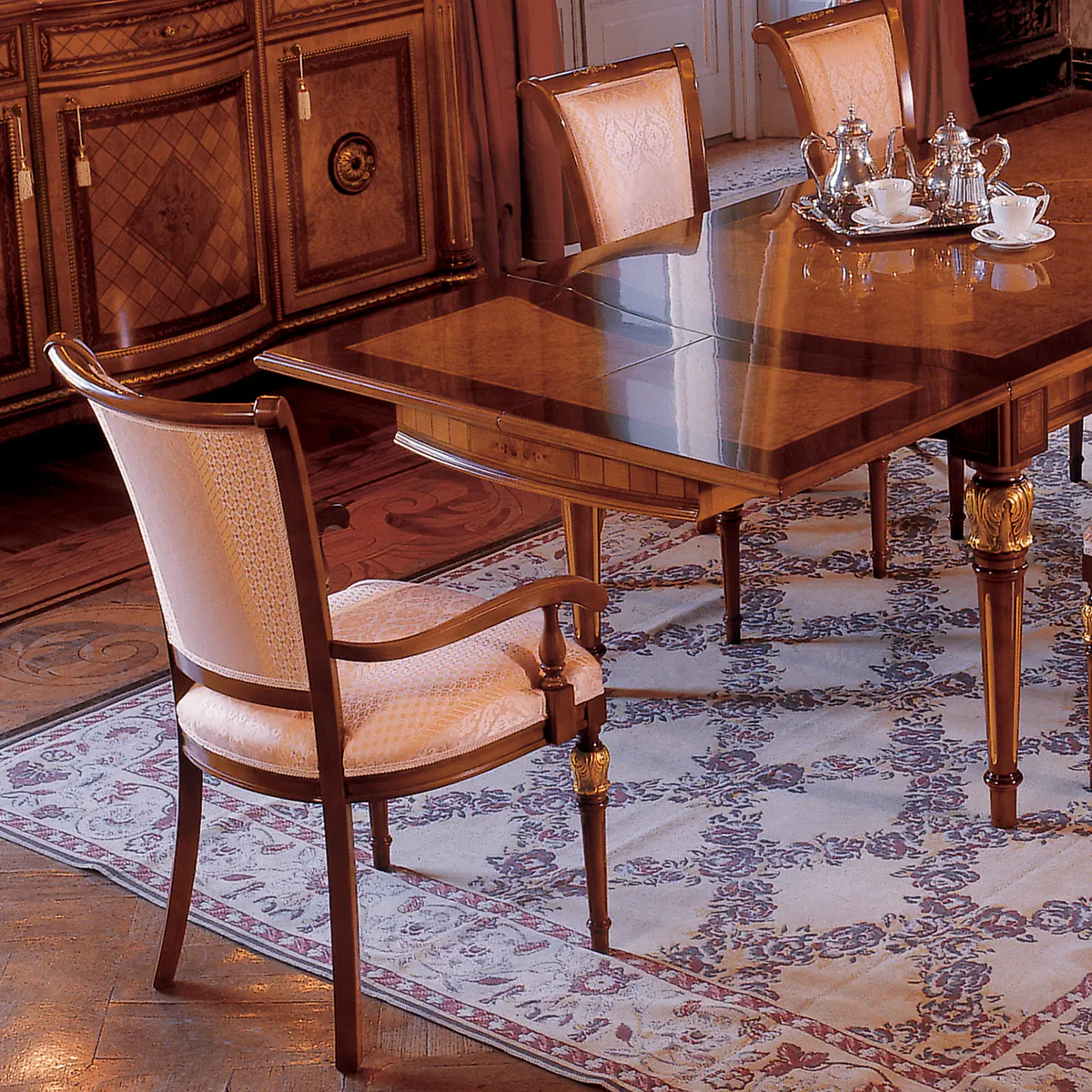 Rectangular table with side extensions made in italy su misura 3